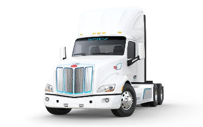 All-Electric Peterbilt 579EV Available for Customer Orders