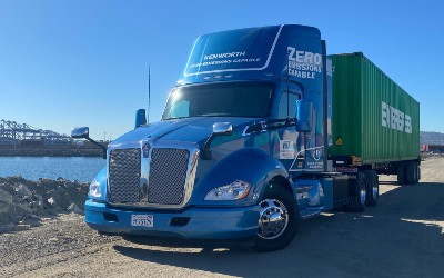 Kenworth delivers first — and last — natural gas-electric hybrid trucks